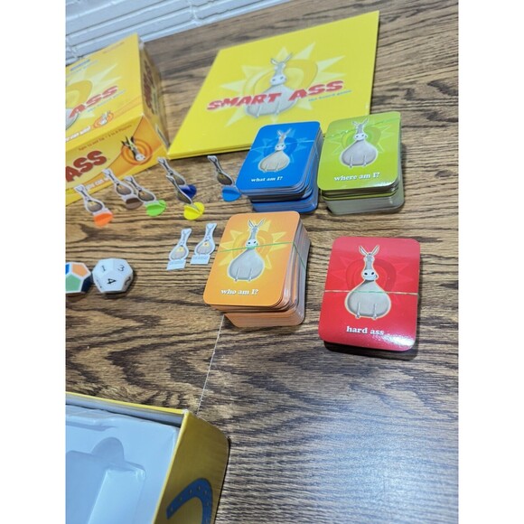 University Games Smart‎ Ass - The Ultimate Trivia Board Game * - Picture 11 of 13